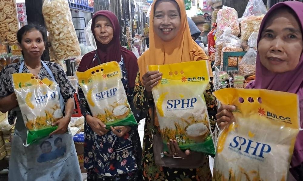 Upaya Stabilkan Harga Beras 20 Ton Beras PSPHP Pasok Pasar Batang Dan