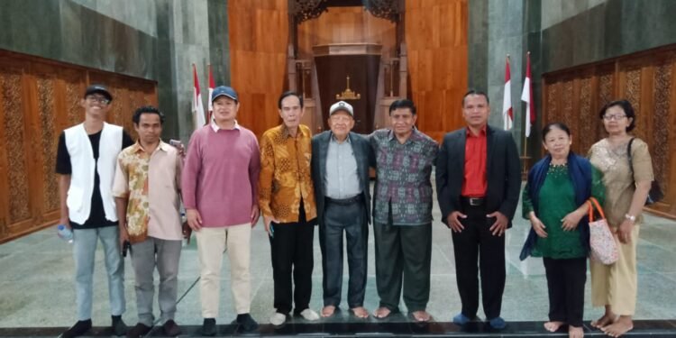 SALING MENDOA DI NATAL DAN TAHUN BARU