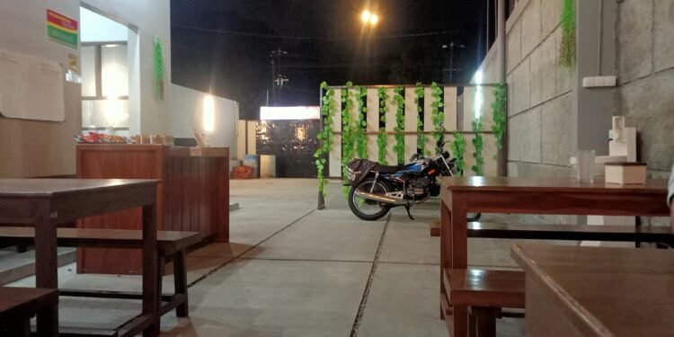 GELIAT EKONOMI DI KOMPLEKS MAKAM SAPURO PEKALONGAN