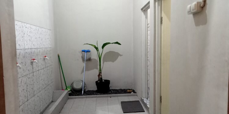 GELIAT EKONOMI DI KOMPLEKS MAKAM SAPURO PEKALONGAN