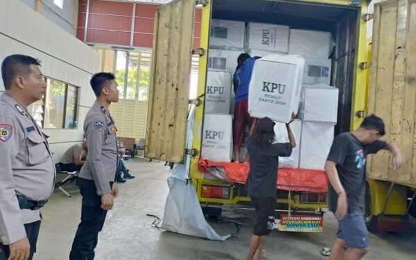 KPU Batang Memulai Pengiriman Logistik Untuk Pemilu 2024