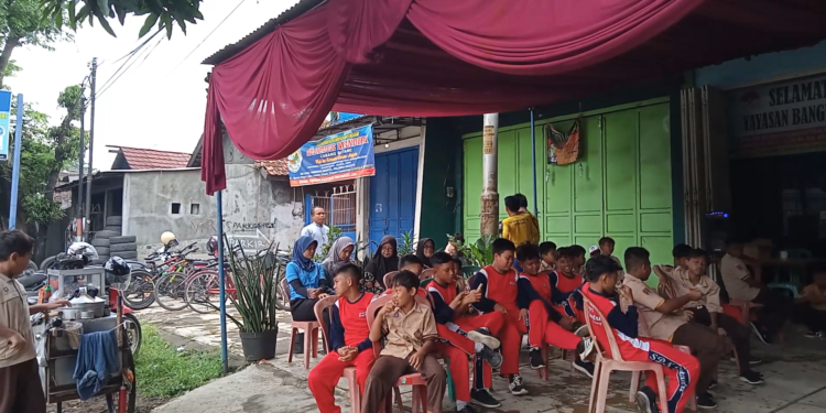 Privat: Pangkas Rambut Gratis di Kegiatan Teras Pantura Rapikan 44 Kepala Dalam 3 Jam