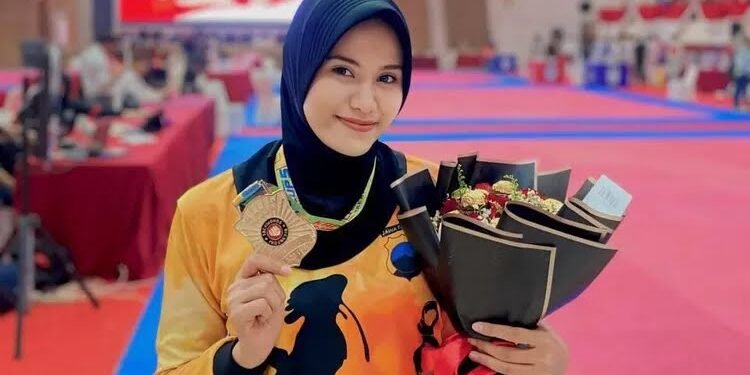 Kejurnas Kapolri Cup 5 Taekwondo: Polwan Polres Batang Raih Medali Emas Yang Mengesankan