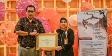 Serius Tangani Penyakit Kulit Menular, Pemkab Batang Dianugerahi Sertifikat Eradikasi Frambusia Oleh Menkes