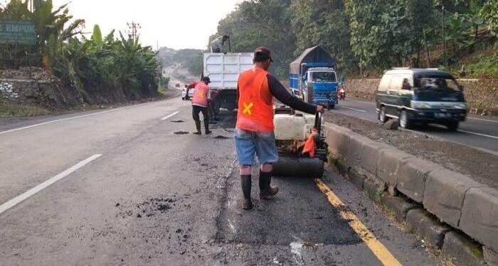 Jelang Mudik, Jalan Pantura Batang Banyak Lubang, Perbaikan Dikebut