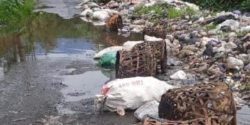 DLH Batang Terus Bekerja Hadapi Meningkatnya Volume Sampah Saat Libur Lebaran