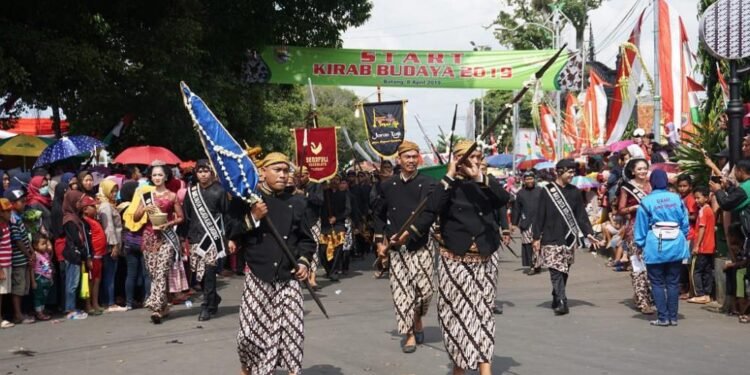 KIRAB BUDAYA KABUPATEN BATANG KE 58 BERLANGSUNG HIDMAT DAN MERIAH