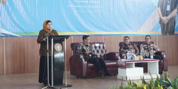 Disdikbud Batang Gencarkan Program Peningkatan Disiplin dan Pembinaan Tenaga Pendidik