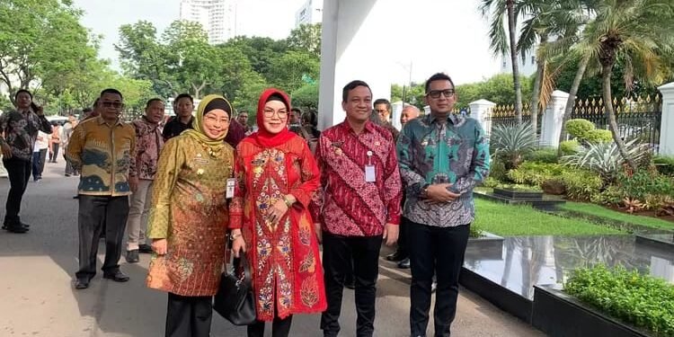 Penjabat Bupati Batang, Lani Dwi Rejeki, Mendadak Diundang ke Istana Negara RI di Jakarta.