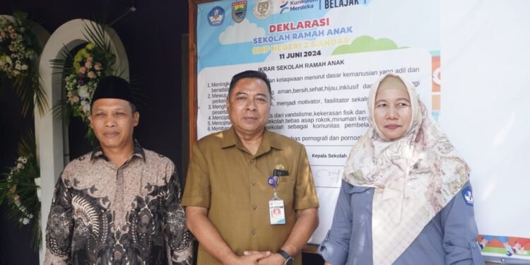SMPN 2 Bandar Wujudkan Program Sekolah Ramah Anak