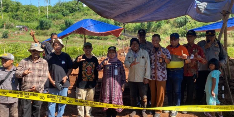 Tinjau Ekskavasi Candi, Pj Bupati Batang Dukung Untuk Dijadikan Situs Cagar Budaya