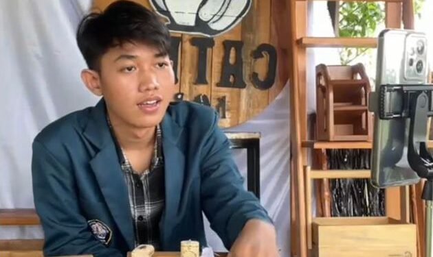 Bekali Kewirausahaan, PSDKU UNDIP Praktik Live e-Commerce di Catra Kopi Batang