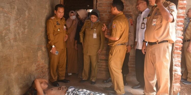 Pemkab Batang Fasilitasi Perawatan Medis Dua Warga ODGJ yang Dipasung Lebih dari 10 Tahun