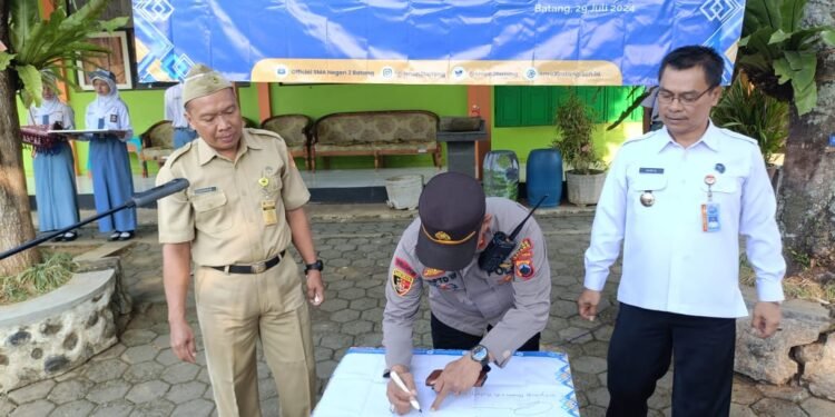 Sinergi Kepolisian, BNNK dan Guru di Batang: Edukasi Bahaya Narkoba di Lingkungan Pendidikan