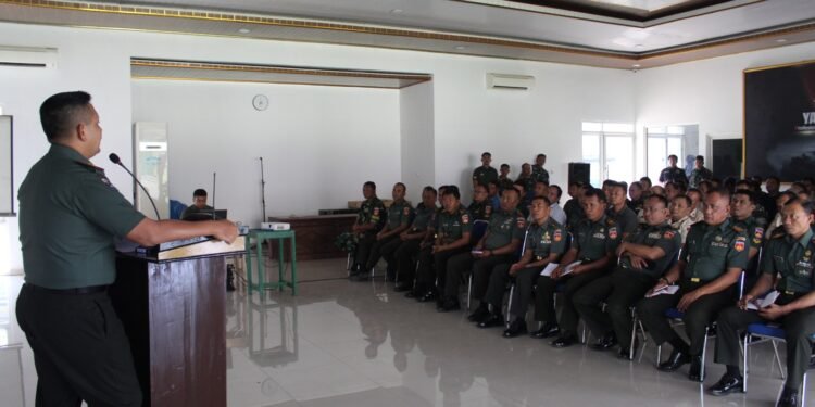 Anggota Kodim 0736/Batang Gelar Nonton Bareng Film The East (Sang Timur)