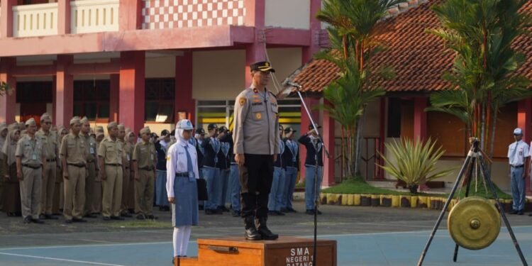 Polres Batang Edukasi Pelajar Keselamatan Lalu Lintas untuk Generasi Muda