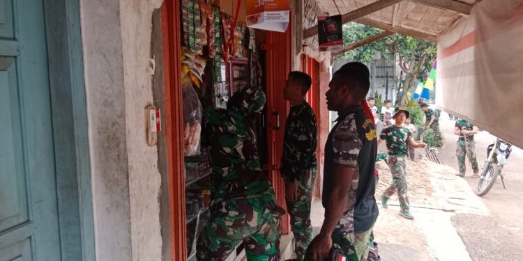 Berkah TMMD, Warung Bapak Suntoro Punya Pelanggan Baru