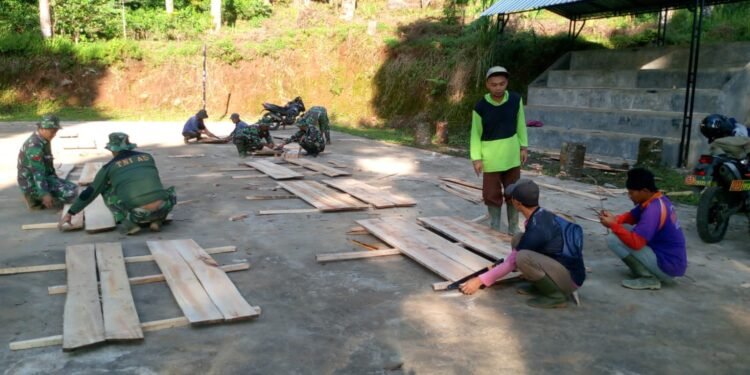 Fokuskan Pembangunan Drainase, Satgas TMMD Reguler 121 Siapkan Papan Bekisting