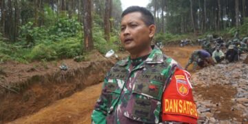 Wujudkan Impian Warga, Kodim 0736/Batang Buka Akses Jalan Tembus Ke Dieng