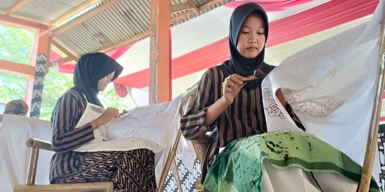 Dikukuhkan jadi Sekolah Budaya, ESTU Batang Lestarikan Tradisi