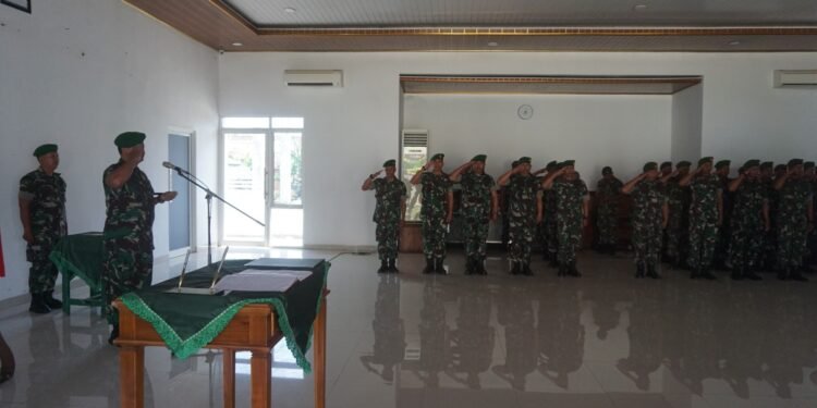 Lepas Anggota Pindah Satuan. Dandim Pesan : Jaga selalu Silaturahmi
