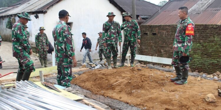 Dandim 0736/Batang Selaku Dansatgas TMMD Reguler Cek Langsung Rehab Rumah Tidak Layak Huni