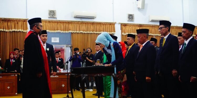 Sebanyak 45 Anggota DPRD Batang Resmi Dilantik