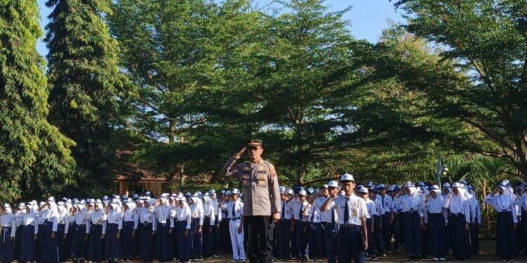 Police Goes to School’ di SMPN 2, Langkah Polsek Bandar Cegah Kenakalan Remaja
