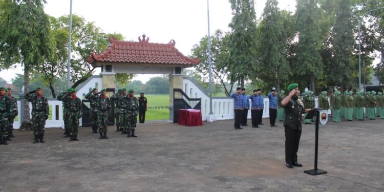 Jelang HUT Korem 071/Wijayakusuma Ke-63, Dandim 0736/Batang Pimpin Ziarah Dan Tabur Bunga