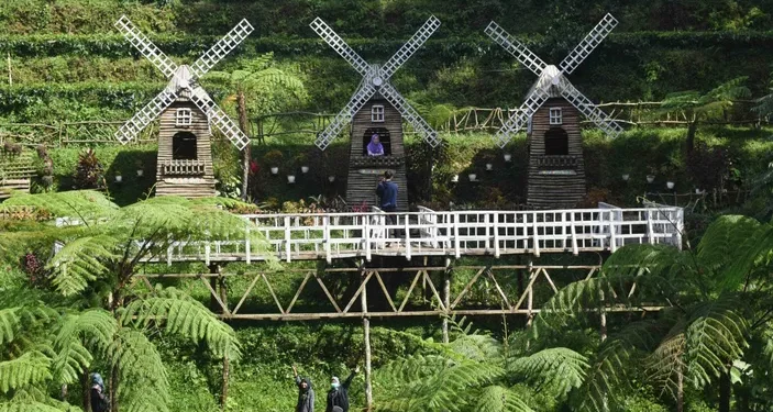 Yuu ! Liburan Staycation 4 Destinasi Wisata di Batang Jawa Tengah Sangat Populer dan Menakjubkan