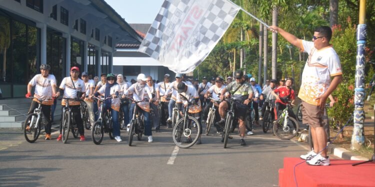 Gowes Bareng Pj Bupati Batang Dalam Rangka Sambut Haornas Ke-41