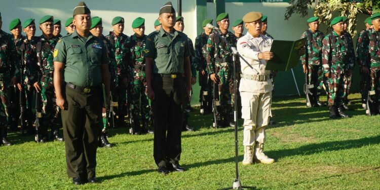 Dandim 0736/Batang Bacakan Amanat Pangdam IV/Diponegoro Dalam Upacara Bendera 17 an