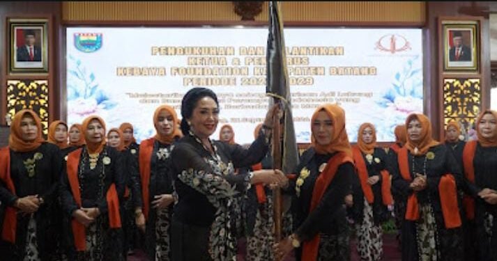 Cetuskan Remaja Ber-GAYA, Kebaya Foundation Tunjukkan Keanggunan Wanita Indonesia