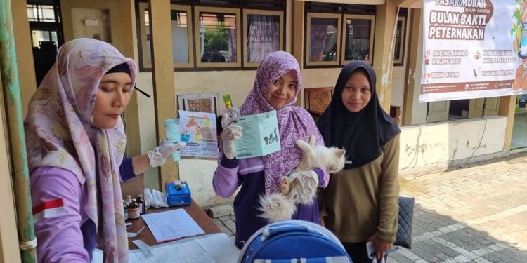 Peringatan Hari Rabies Sedunia, 200 Vaksin Rabies Disiapkan Dislutkanak Batang Secara Gratis