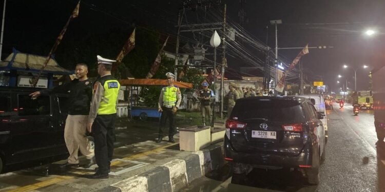 Polres Batang Gelar Patroli Gabungan Skala Besar, Jaga Kamtibmas Kondusif Jelang Pilkada 2024