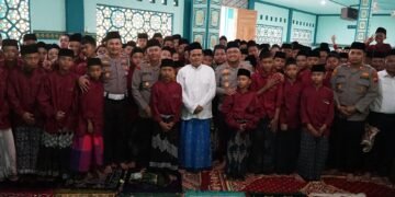 Berbaur dengan Santri, Kapolres Batang Tekankan Pentingnya Perkuat Persatuan dan Kesatuan