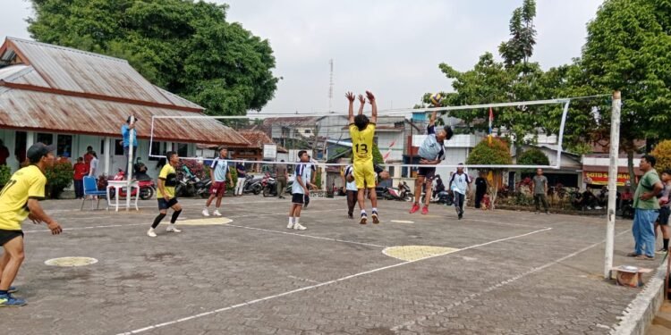 Junjung Sportivitas, Puluhan Tim Atlet Bola Voli Berpacu di Turnamen Dandim Cup 2024