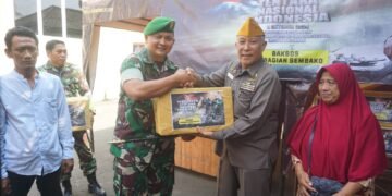 Ratusan Paket Sembako di Bagikan Kodim 0736/Batang