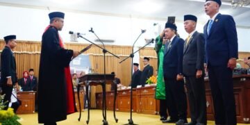 DPRD Batang Ambil Sumpah Janji Ketua dan Wakil Ketua