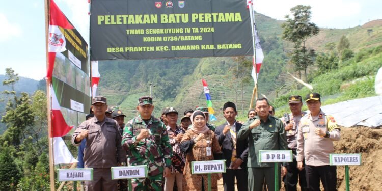 TMMD Sengkuyung IV Kodim 0736 Batang Sasar Wilayah Atas Lereng Gunung Prau, Bangun Akses Jalan Antar Pedukuhan