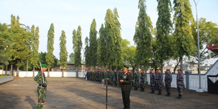 Jelang HUT TNI ke-79 dan Kodam IV/Diponegoro ke-74, Kodim 0736 Batang Gelar Ziarah Rombongan