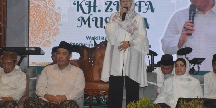 Ribuan Warga Batang Ikuti Pengajian Akbar Dalam Rangka Hari Santri Nasional