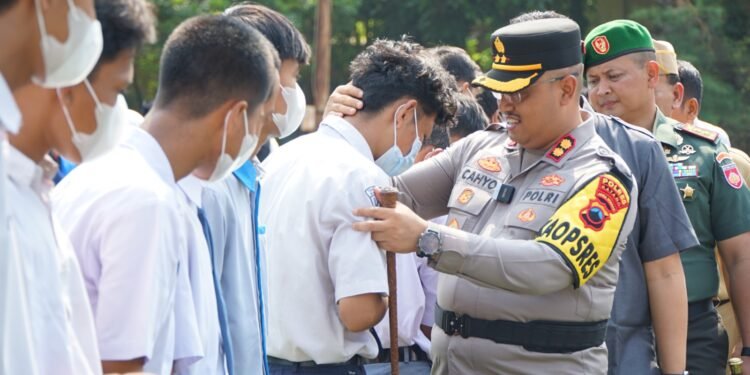 Momen Mengharukan Sumpah Pemuda ! Geng Batang Bubar dan Bertobat