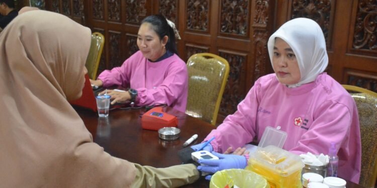 Rangkaian HUT Ke-53 Korpri, Pemkab Batang Gelar Donor Darah