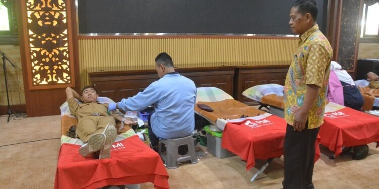 Rangkaian HUT Ke-53 Korpri, Pemkab Batang Gelar Donor Darah