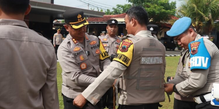 Polres Batang Gelar Apel dan Arahan Bhabinkamtibmas untuk Kesiapan Pilkada Serentak