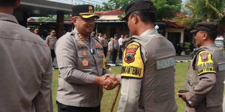 Polres Batang Gelar Apel dan Arahan Bhabinkamtibmas untuk Kesiapan Pilkada Serentak