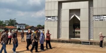 Pembangunan Pagar dan Gerbang Islamic Center Batang Capai 75 Persen