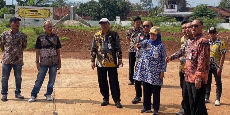 Pembangunan Pagar dan Gerbang Islamic Center Batang Capai 75 Persen