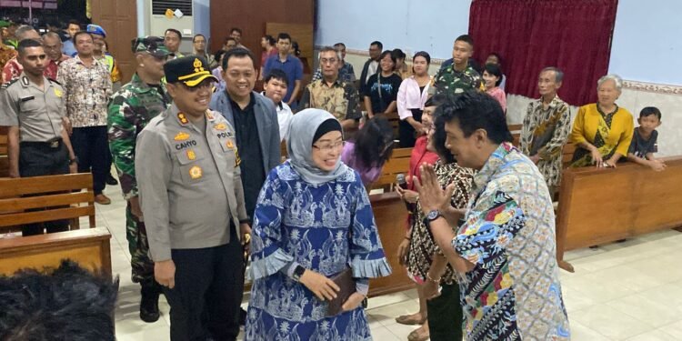TNI-Polri Perketat Pengamanan 24 Gereja di Batang Selama Perayaan Natal